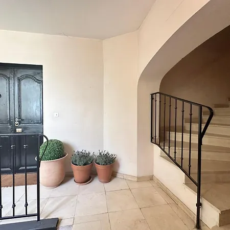 La Maison Du Baron Uzes Exterior photo