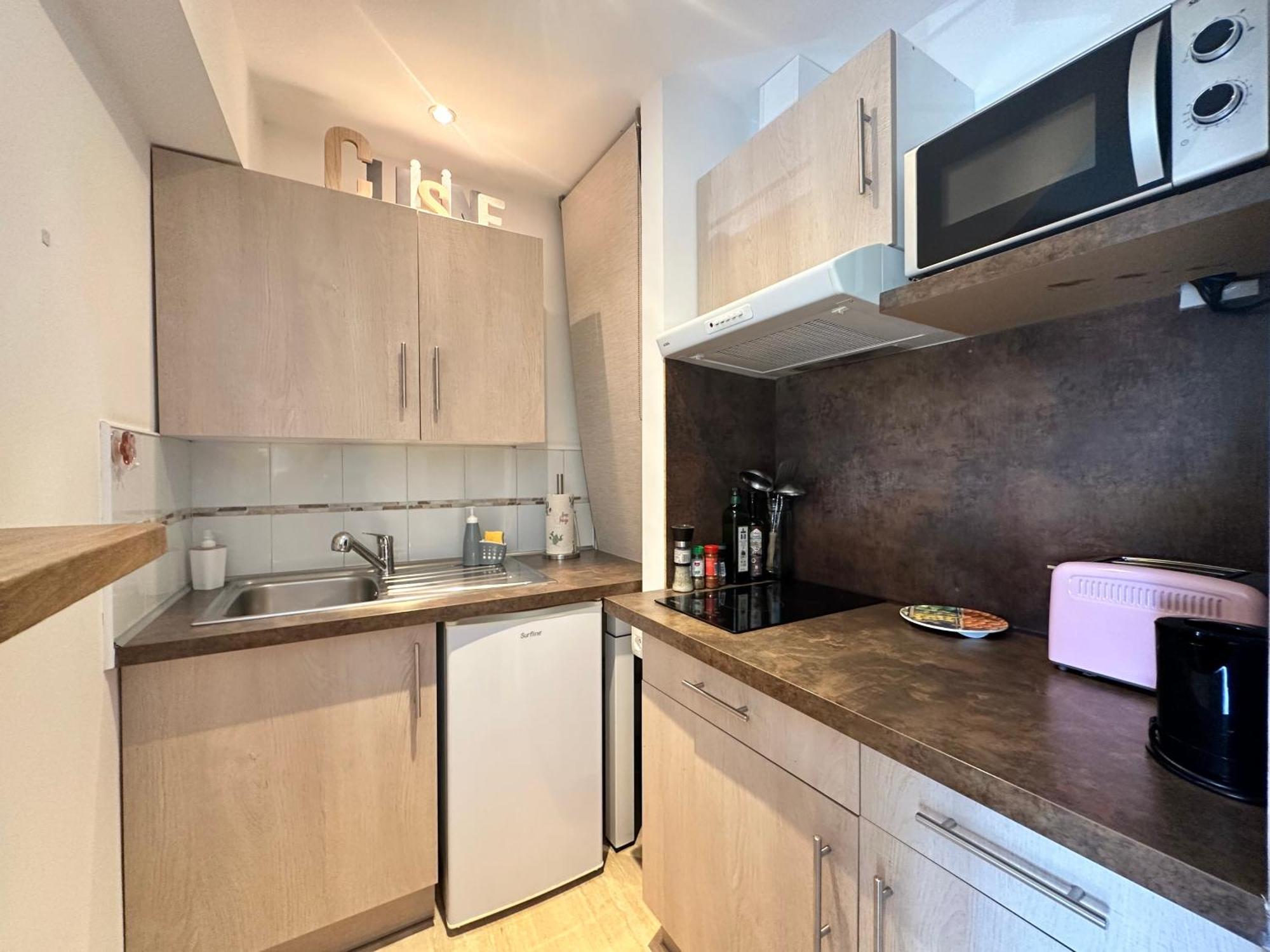 La Maison Du Baron Apartment *